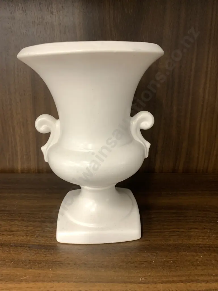 Crown Lynn #2101 Scroll Eared Urn With Square Base, H17cm Image 1++