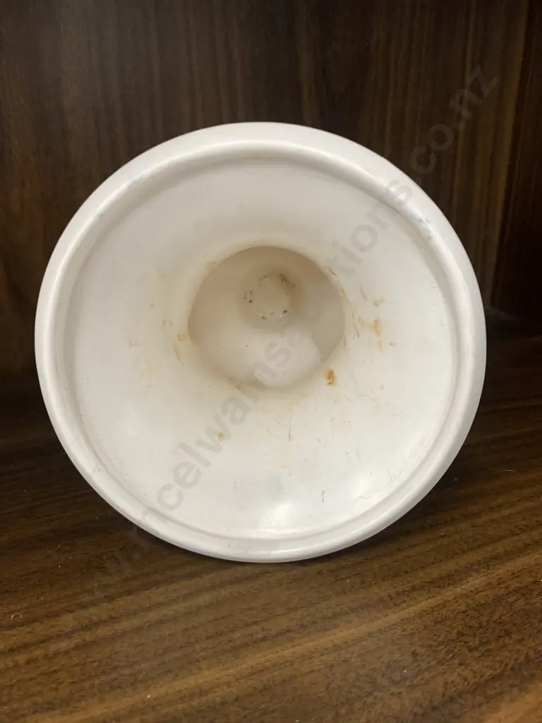 Crown Lynn #2101 Scroll Eared Urn With Square Base, H17cm Image 1++