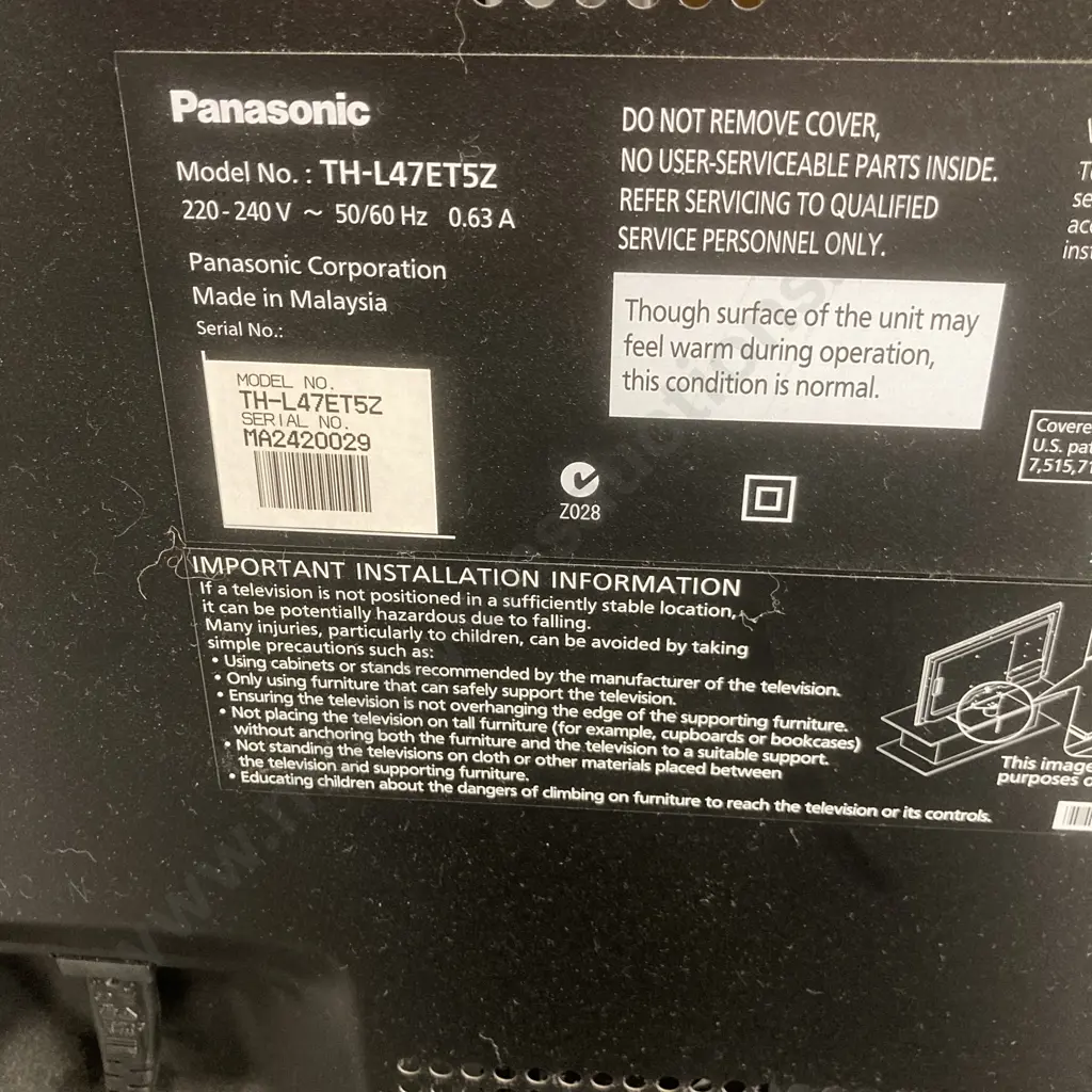 Panasonic 47" LED TV, Model TH-L47ET5Z With Remote & Black TV Cabinet With Glass Doors Image 1++