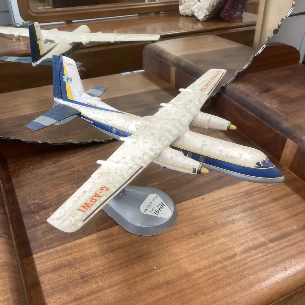 Model 1959 Handley Page HPR-7 Herald 201 On Stand, G-APWI, 33 x 40cm Image 1++