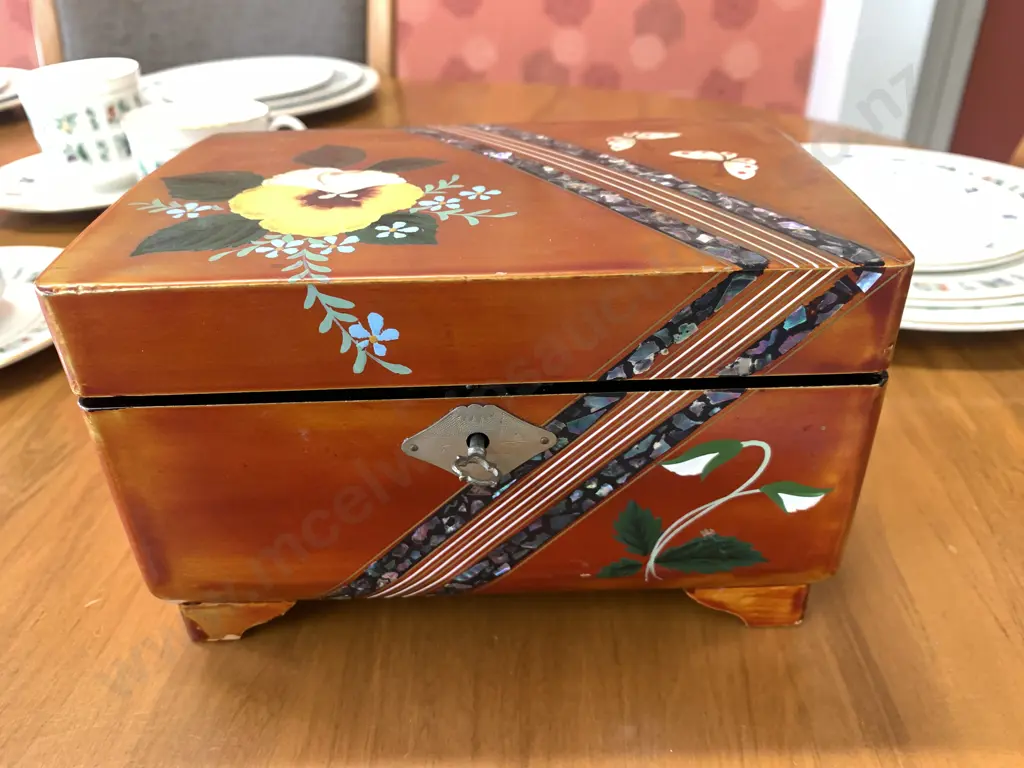 Handpainted Wooden Vintage Jewellery Box Paua Inlay With Queen Elizabeth II Medal And Selection Of Vintage Watches Image 1++