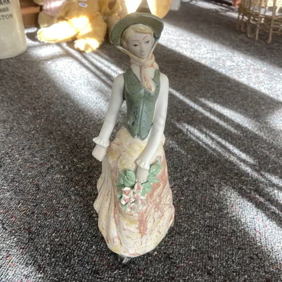 Vintage Porcelain Artistica Levantint Figurine, Lady With a Bouquet Of Flowers, H25.5cm