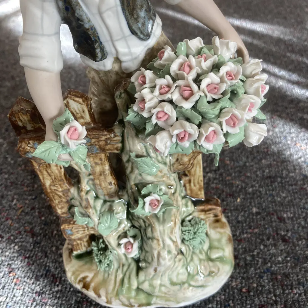 Vintage Porcelain Artistica Levantint Figurine, Man With Flower Basket & Fence, 24 x 14cm Image 1++