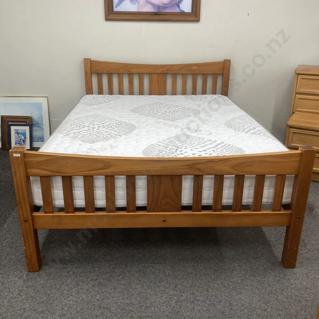 Queen Size Wooden Slat Bed With A Sealy Posture Premier City Twilight Firm Mattress Image 1++