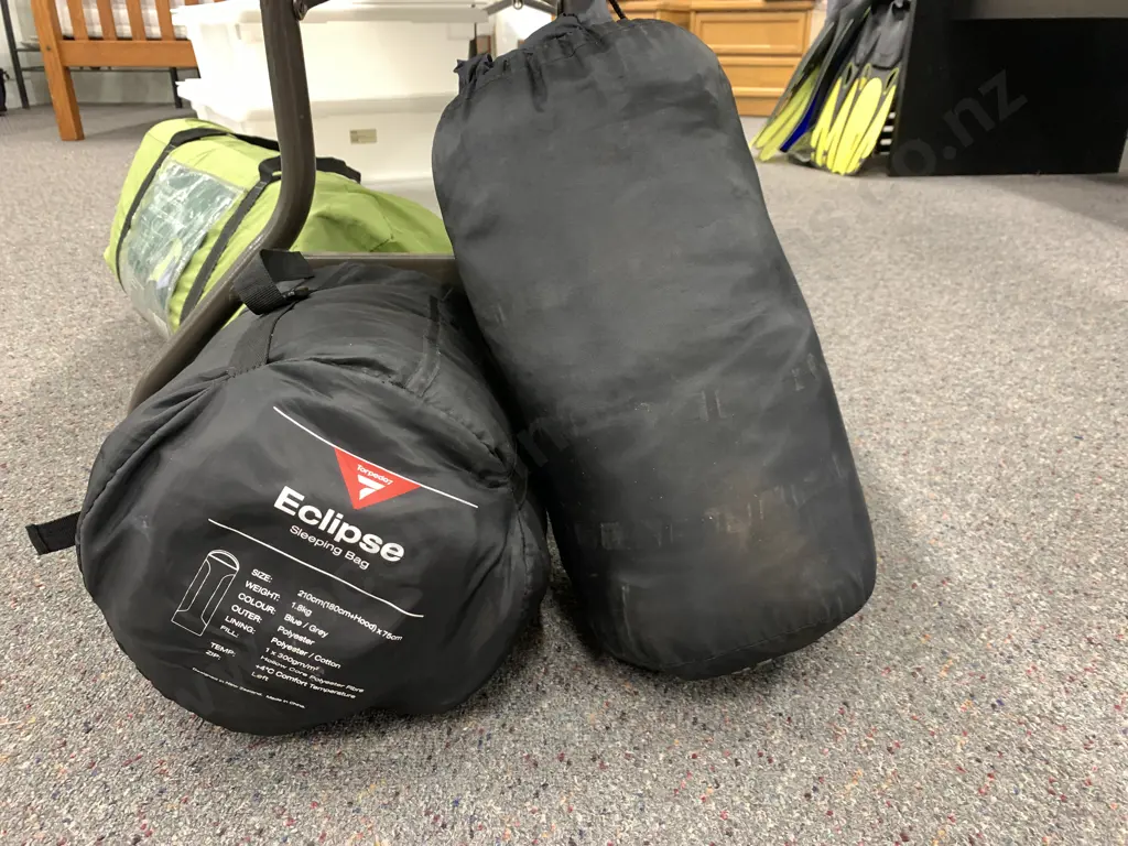 Torpedo 7 Eclipse Sleeping Bag, +4 Degree Comfort Temperature & A Purple / Black Domex NZ Sleeping Bag Image 1++