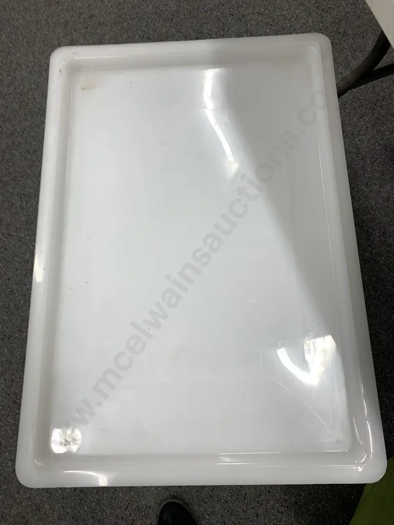 Lot of 3 White Plastic Lidded Food Storage Boxes, Polycarbonate H16 L65 W45 Image 1++