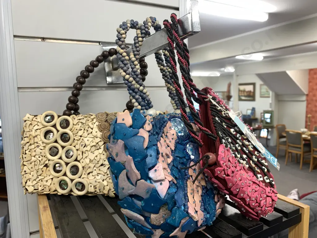 New PELE Brand Handbags, 3 Assorted Image 1++