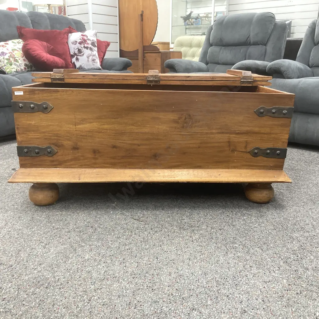 Teak Coffee Table, 1/2 Hinged Top For Storage, Ball Feet, Wrought Handles & Detailing On Corners, H51 W120 D90cm Image 1++