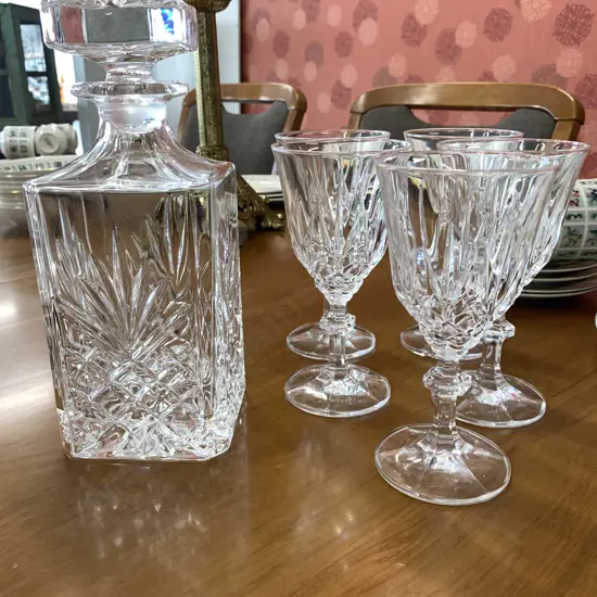 Vintage Crystal Decanter & Five Crystal Wine Glasses af