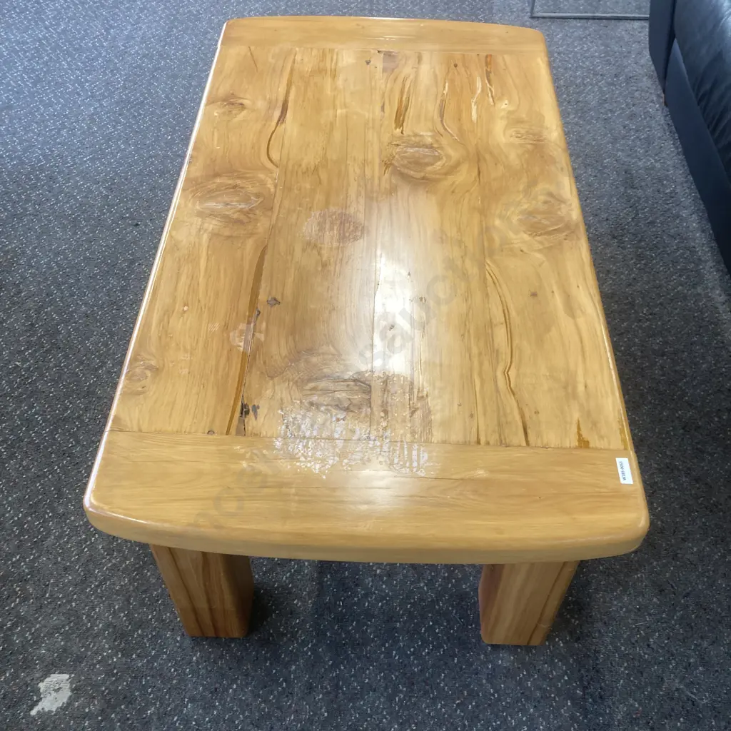 Rimu Occasional Table, H40 W104 D57cm Image 1++
