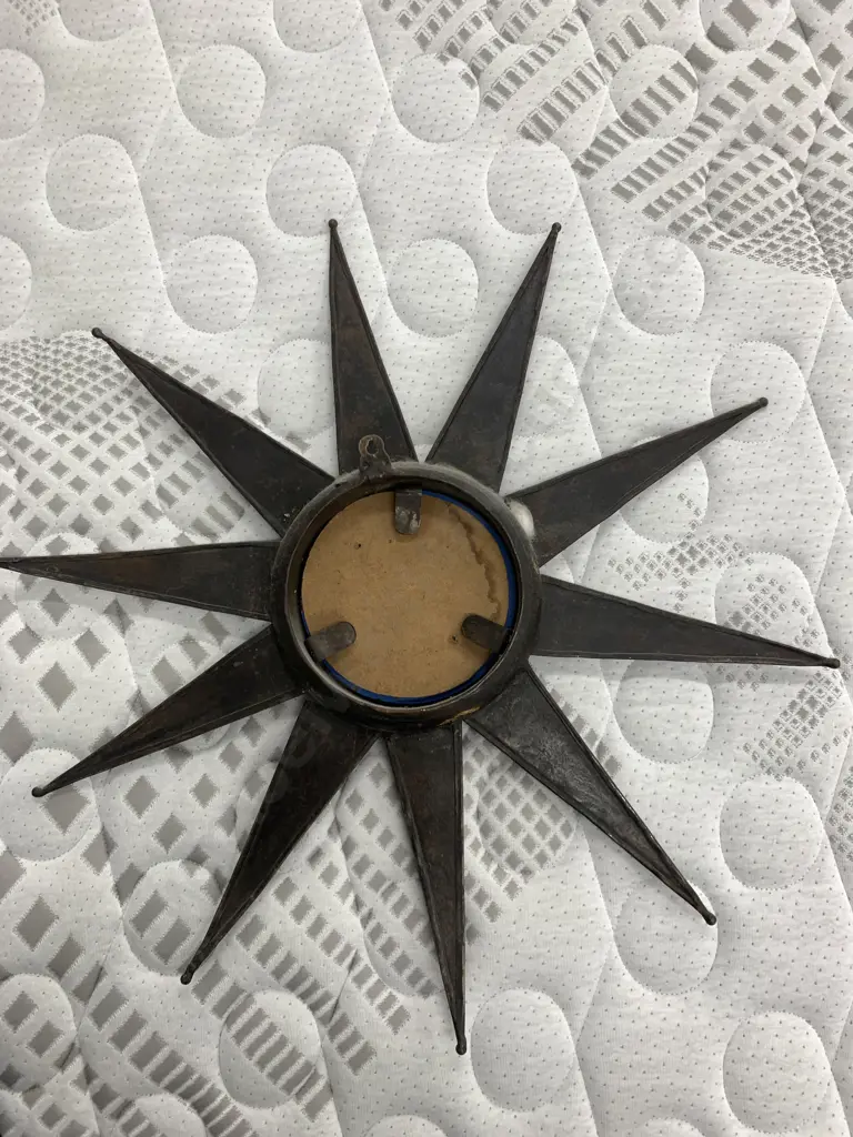 Modern Brown Metal Star Mirror Image 1++