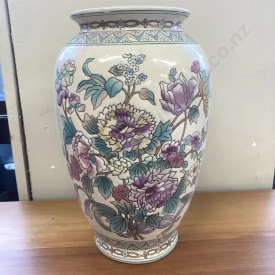 Vintage Floral Oriental Look Vase, H31cm