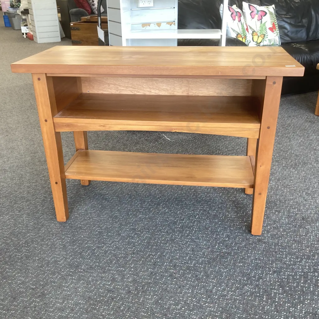 Rimu Hall Table / TV Stand, H70 W100 D41 Image 1++