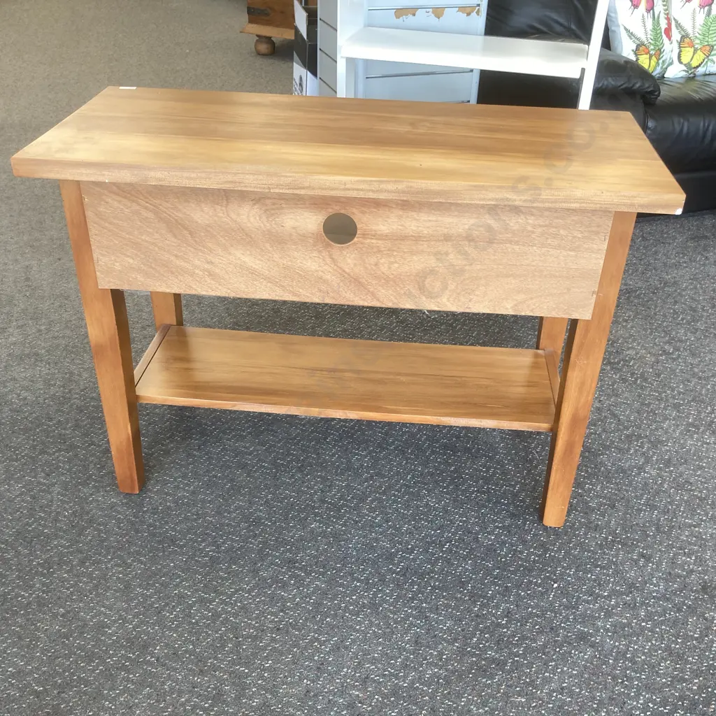 Rimu Hall Table / TV Stand, H70 W100 D41 Image 1++