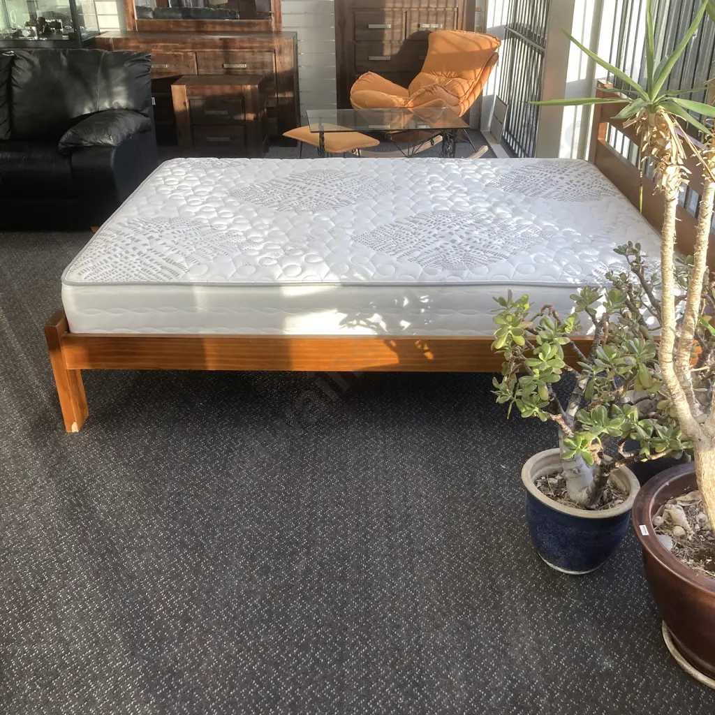 Queen Size Wooden Slat Bed With A Sealy Posture Premier City Twilight Firm Mattress Image 1++