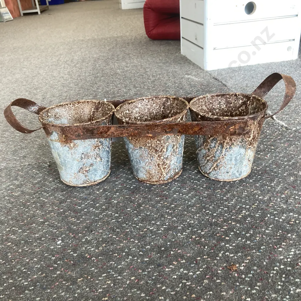 Rustic Zinc Planter Set 3 Pot, Item 3943 Image 1++