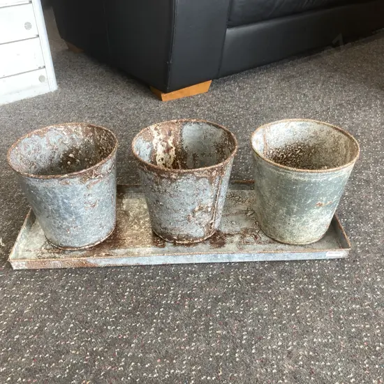 Rustic Set Of 3 Planters With Tray, Item Number 5609