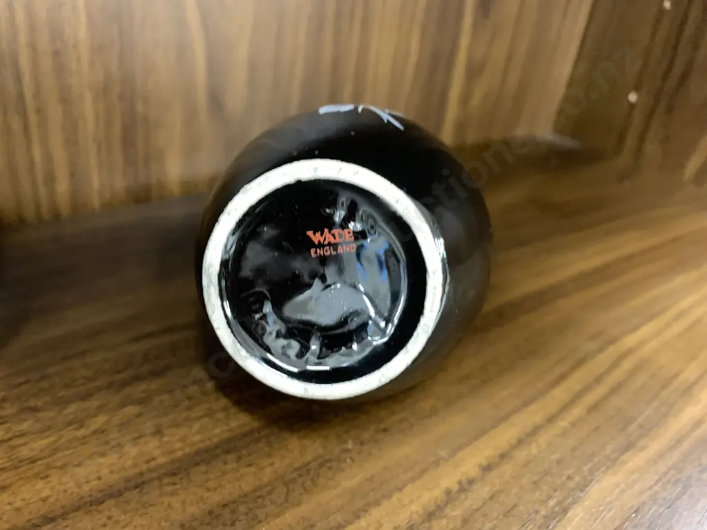 Pair Of Vintage Wade Pottery Black Forest Jugs H14.5cm Image 1++