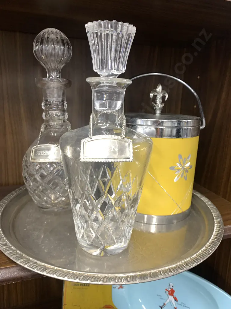 Round Silver Plated Tray, Dia 36cm With Vintage Crystal Decanters x2 & Ice Bucket Image 1++