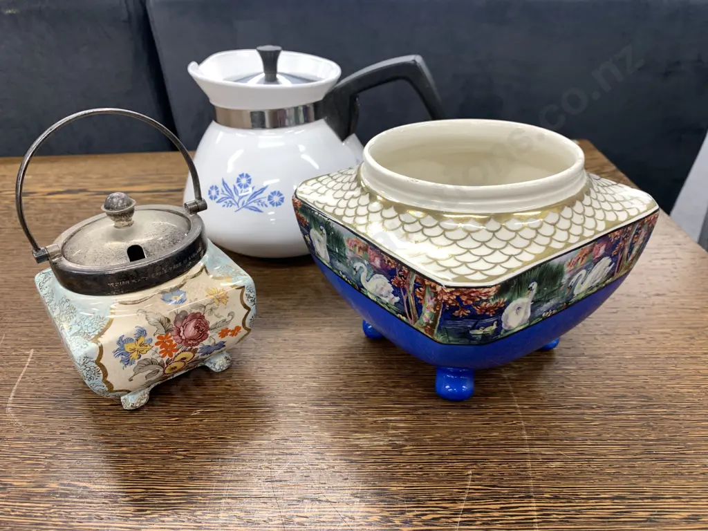 Selection Of China Items Including Vintage 'Alice Blue' Sugar Bowl, Hanley Atr Deco Planter / Bowl & Corning Ware Pot Image 1++