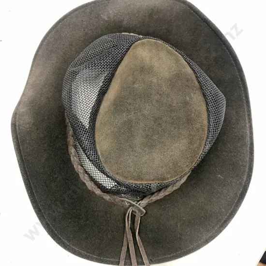 Kakadu Traders Genuine Australian Hat Size L Brown With Black Mesh Detail