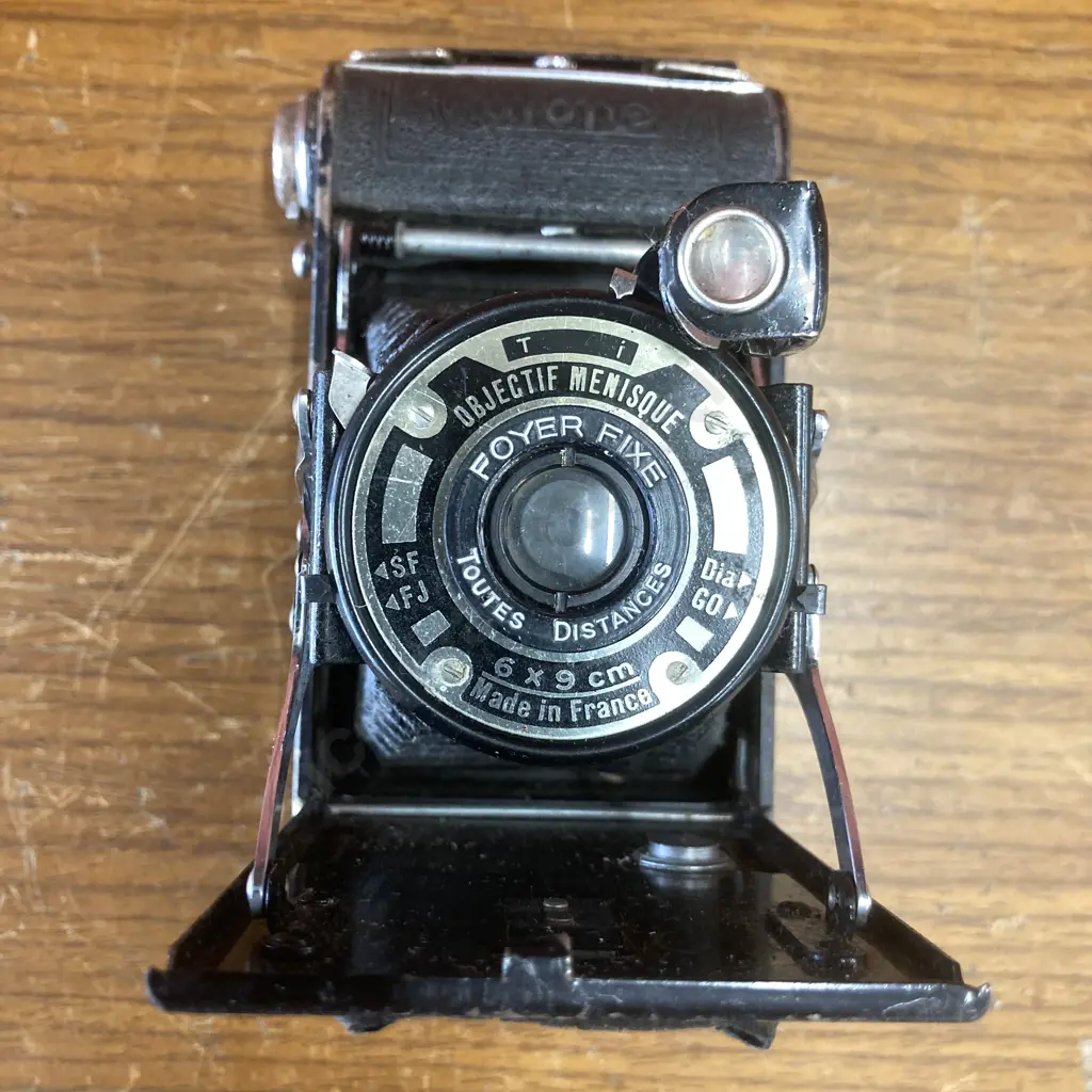Vintage Coronet Folding Bed Camera, 'Objectif Menisque' 6x9cm, Foyer Fixe Made In France Image 1++