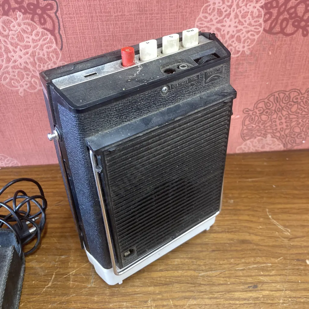 Vintage National RQ-202S Single-Speed, Five Transistor Tape Recorder Using 2½" Reels, Japan 1965-1967 (No Power Supply) Image 1++