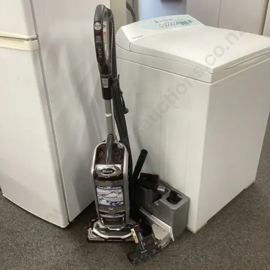 Shark Vacuum Cleaner With Accessories, Model NV750ANZ 31