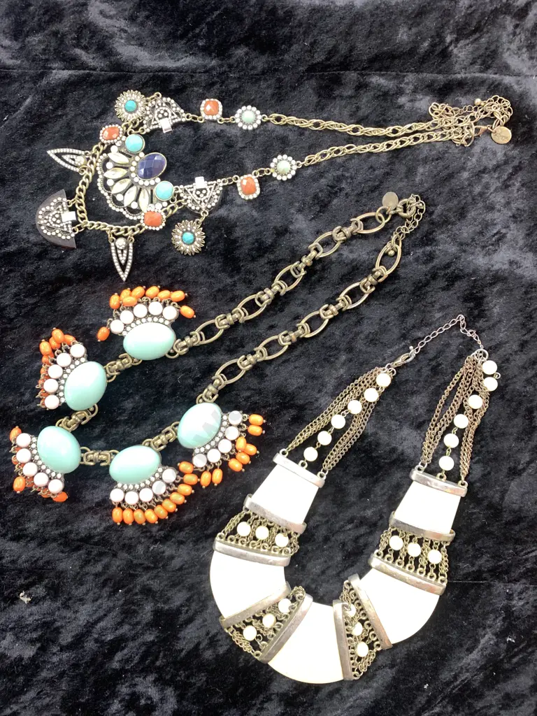 Lovisa Costume Jewellery Necklaces Etc Image 1++