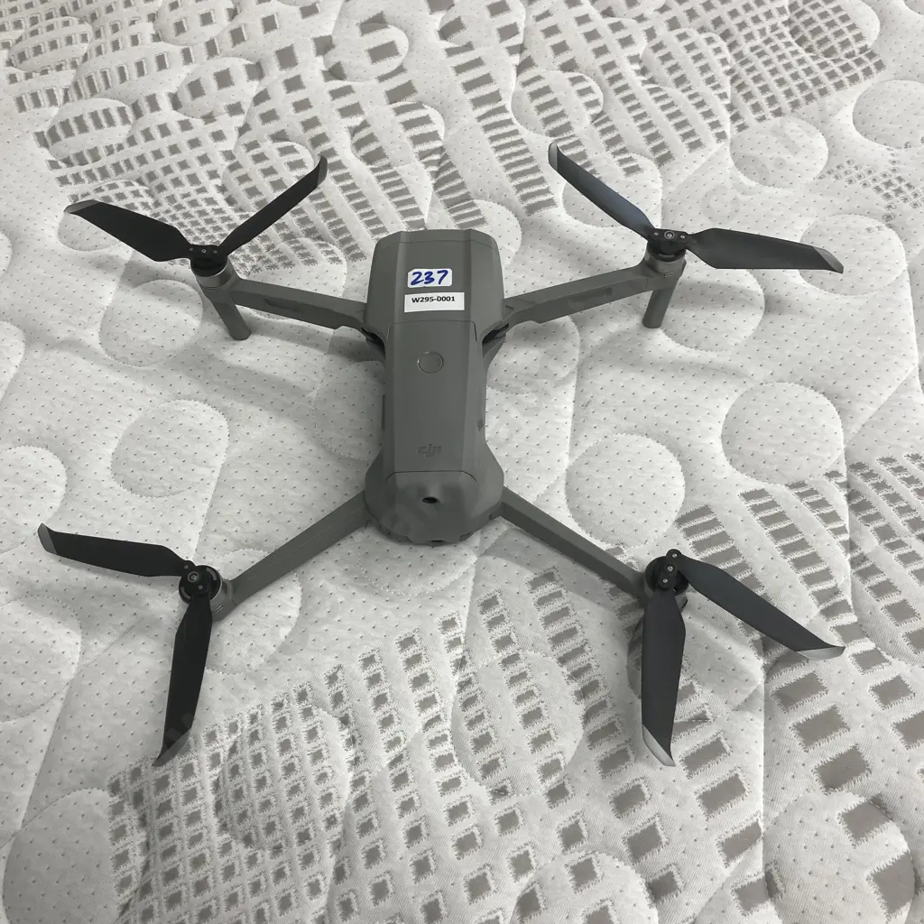 DJI Mavic Air 2 Drone, Model MA2UE1N (Note - This Is The Drone Only) #1WNBH4D 00201T1 Image 1++