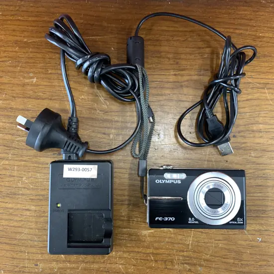 Olympus FE370 8MP Digital Camera with 5x Optical Dual Image Stabilized Zoom (Black), Charger & Lead