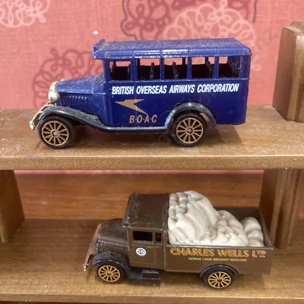 Corgi Assorted Collectable Toy Vehicles x 6 With Wooden Display Shelf, L46cm Image 1++