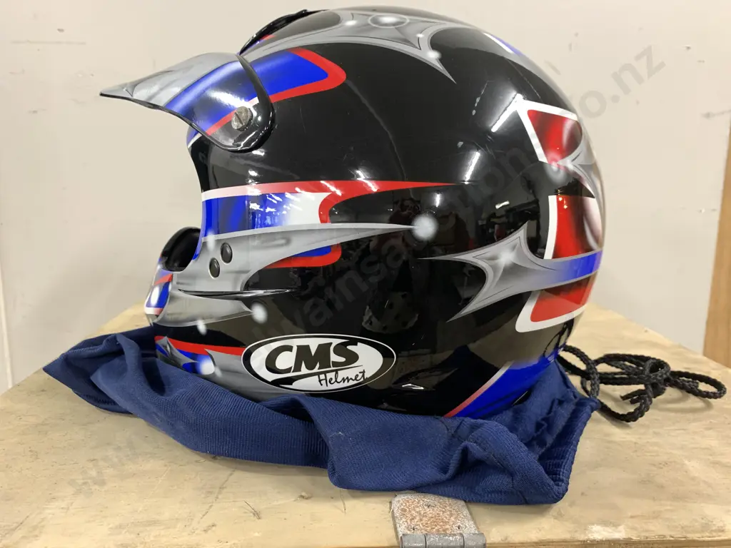 CMS Motorbike Helmet, 60-61 With Carry Bag, E6, 002-1268 Image 1++