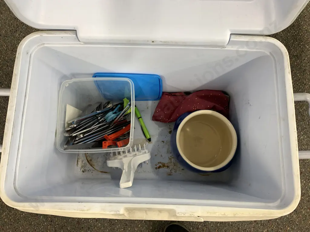 Rubbermaid Chilly Bin Blue & White(af to edge) With Assorted Kitchen Ware, Cutlery Etc Image 1++