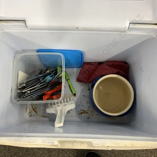 Rubbermaid Chilly Bin Blue & White(af to edge) With Assorted Kitchen Ware, Cutlery Etc