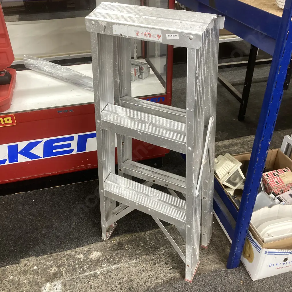 Buddy Aluminium Stepladder, H87cm Image 1++