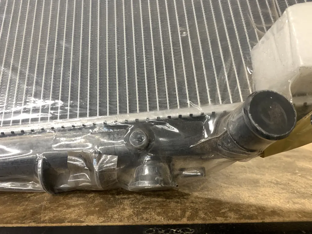 New Radiator Aluminium 570 x 380 Core Image 1++