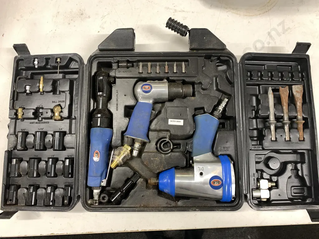 SCA Air Tool Set In Case Image 1++