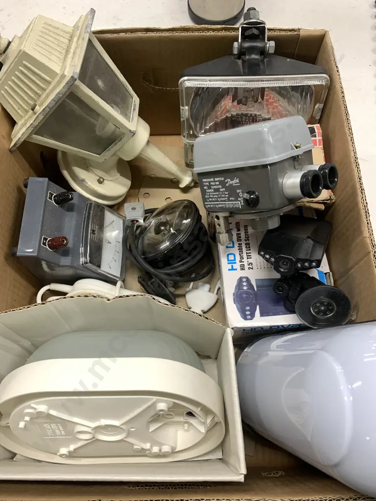 Box Lot Electric Items Including Lights, Pressure Switch, Portable DVR Etc  Image 1++