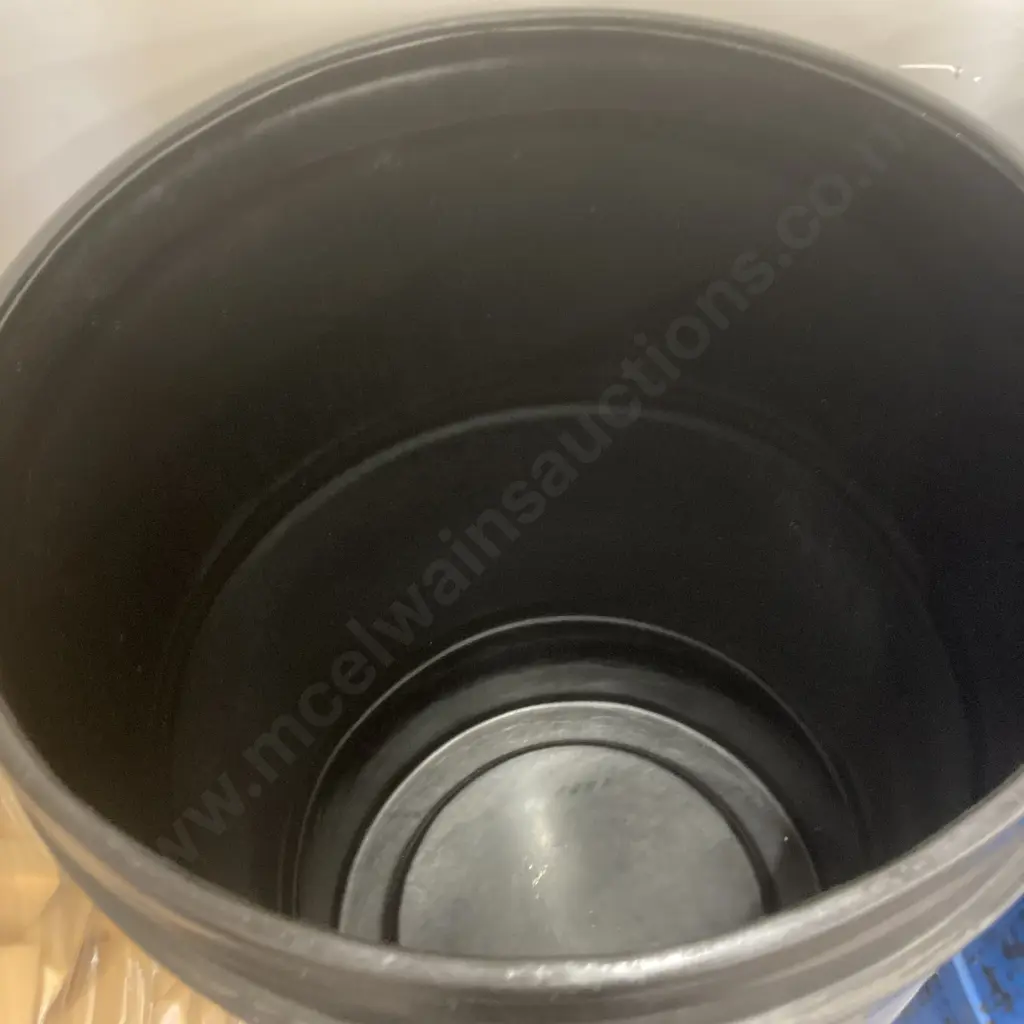 Plastic Drums With Lids x 2 Image 1++