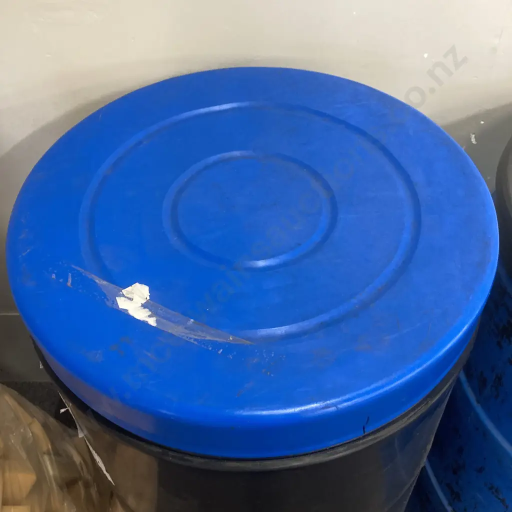 Plastic Drums With Lids x 2 Image 1++
