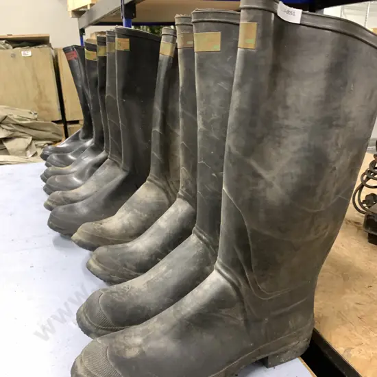 Skellerup Gumboots Size 11 x5 Pairs