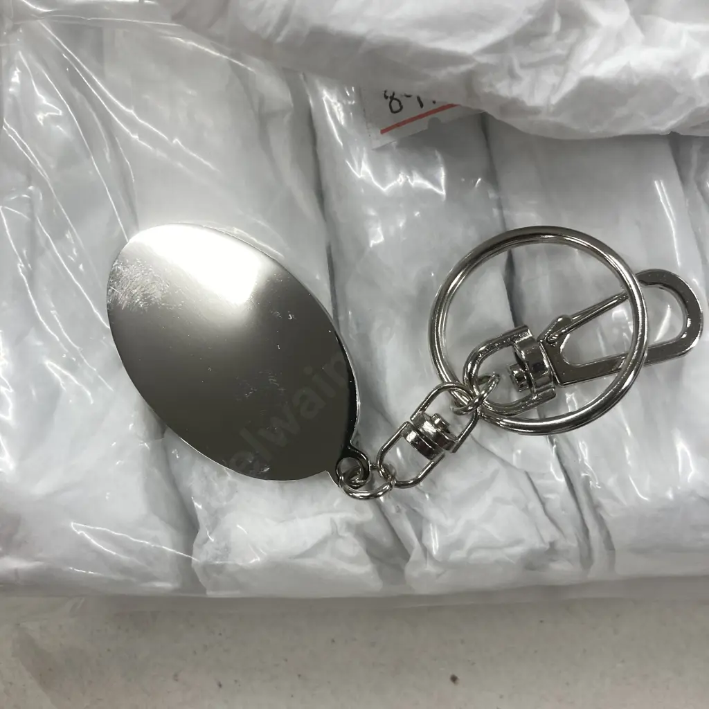 Lot of 84 New Oval Blank Key Rings Image 1++