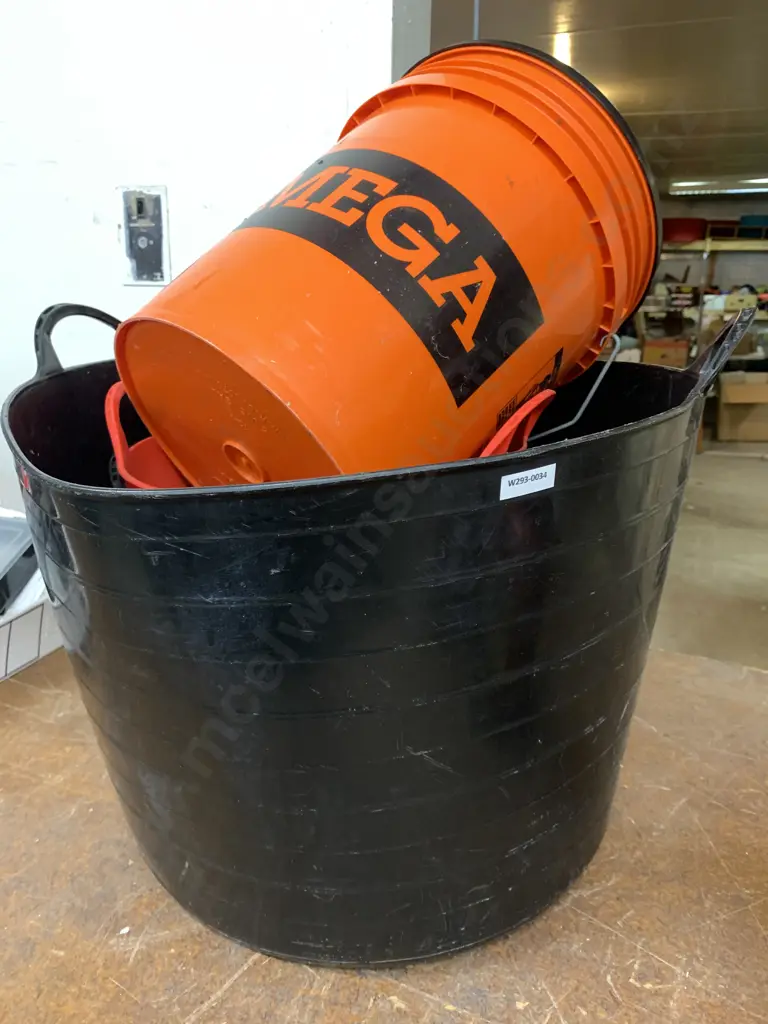 Black & Red 2 Handled Baskets, Garden & Hose Items, Mitre 10 Bucket With Lid Image 1++