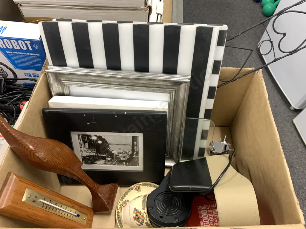 Ikea Black & White Placemats, Pictures, Cup & Saucer, Wooden Ware Etc Image 1++