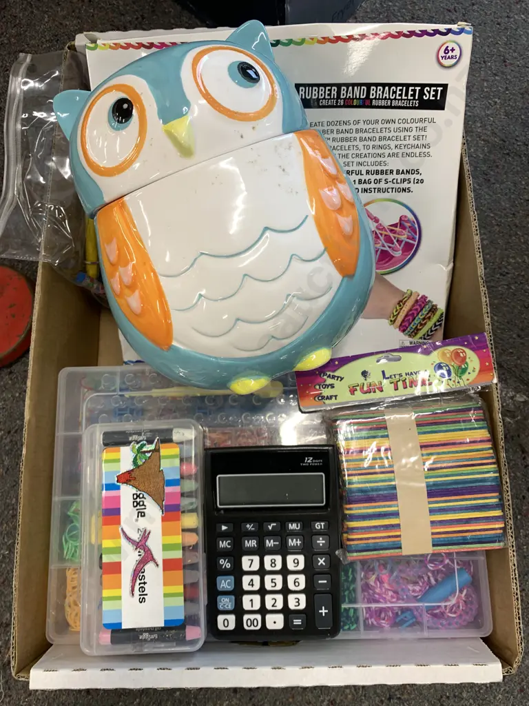 Box Lot Of Childrens Sundries Including Cookie Jar, Pastels Etc Image 1++