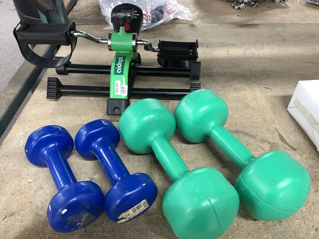 Dumbbells x 4 & AIDAPT armchair Exercycle Image 1++