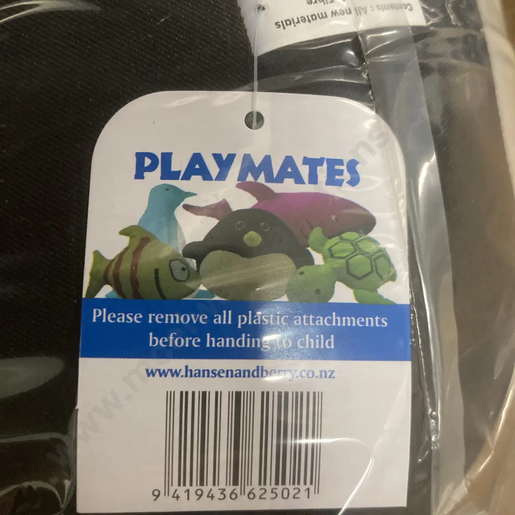 Lot Of Six New Penguin Playmates Perfection Souvenirs By Hansen & Berry Ltd Image 1++