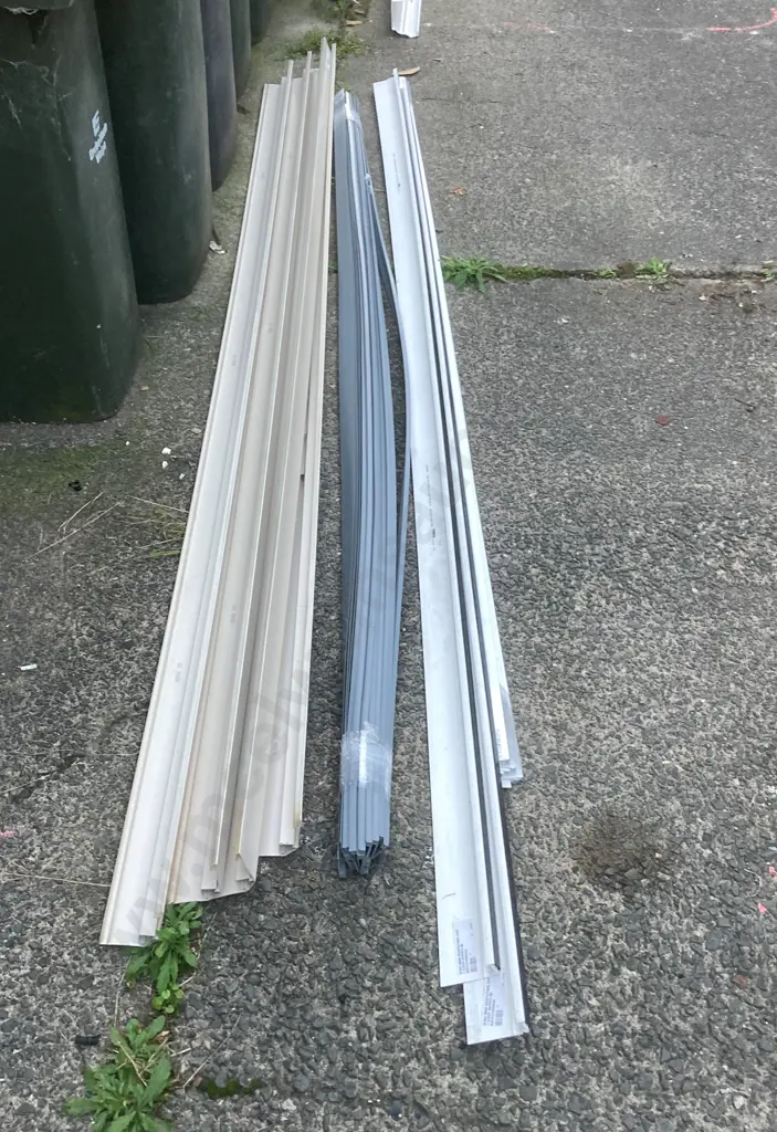 New Assorted Bundles of 2 x Redway Sant Strips RDC S47, Dynex 30mm Cavit & Pallisade Internal Corners Image 1++