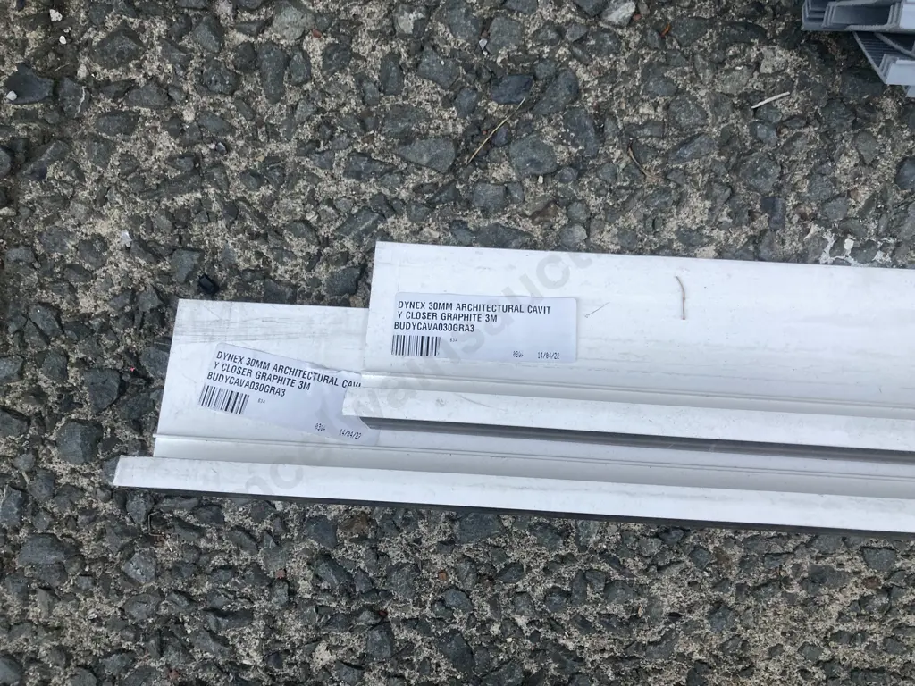 New Assorted Bundles of 2 x Redway Sant Strips RDC S47, Dynex 30mm Cavit & Pallisade Internal Corners Image 1++